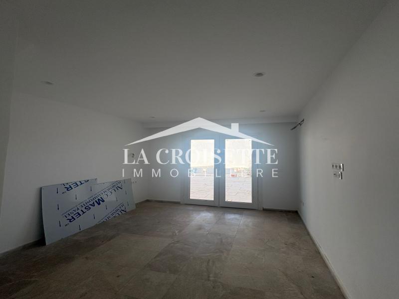 Villa S+3 avec piscine et vue sur mer à La Marsa